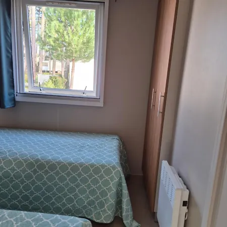 Mh365 2 Avec Parentale Et 2 Salles De Bain 40m2 Dans 4 Etoiles Campingplads Saint-Julien-en-Born