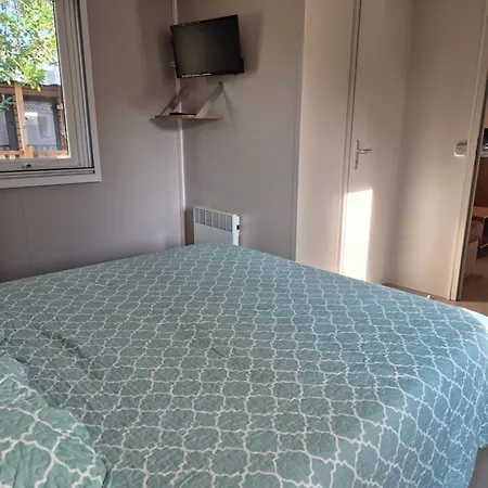 Mh365 2 Avec Parentale Et 2 Salles De Bain 40m2 Dans 4 Etoiles Campingplads Saint-Julien-en-Born